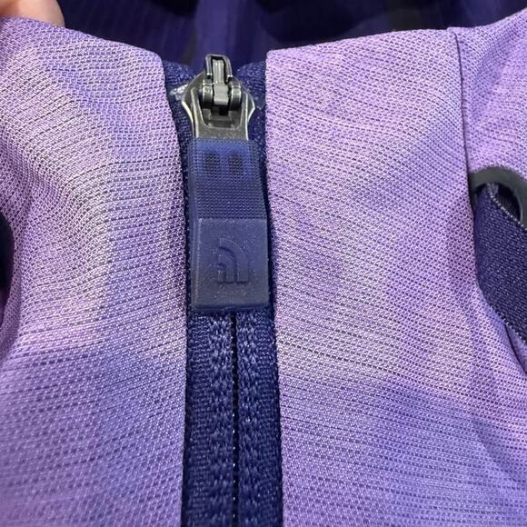 The North Face Dyvinity Jacket Womens Medium Purple Lightweight Hooded Thumbhole - Picture 7 of 10